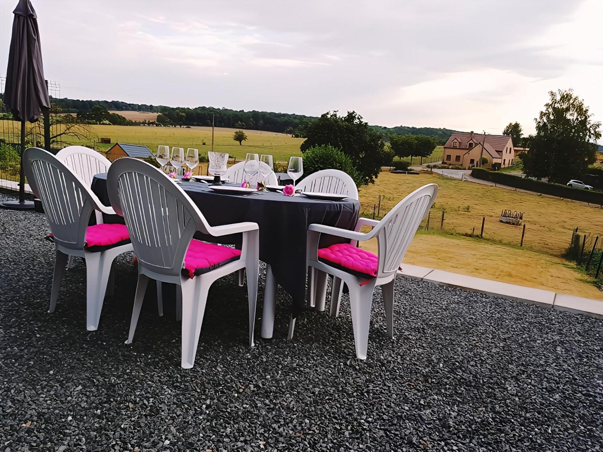 Au Chant Des Roches - Parking - Wifi - Terrasse - Chambres Familiales - Cerfontaine Exterior foto