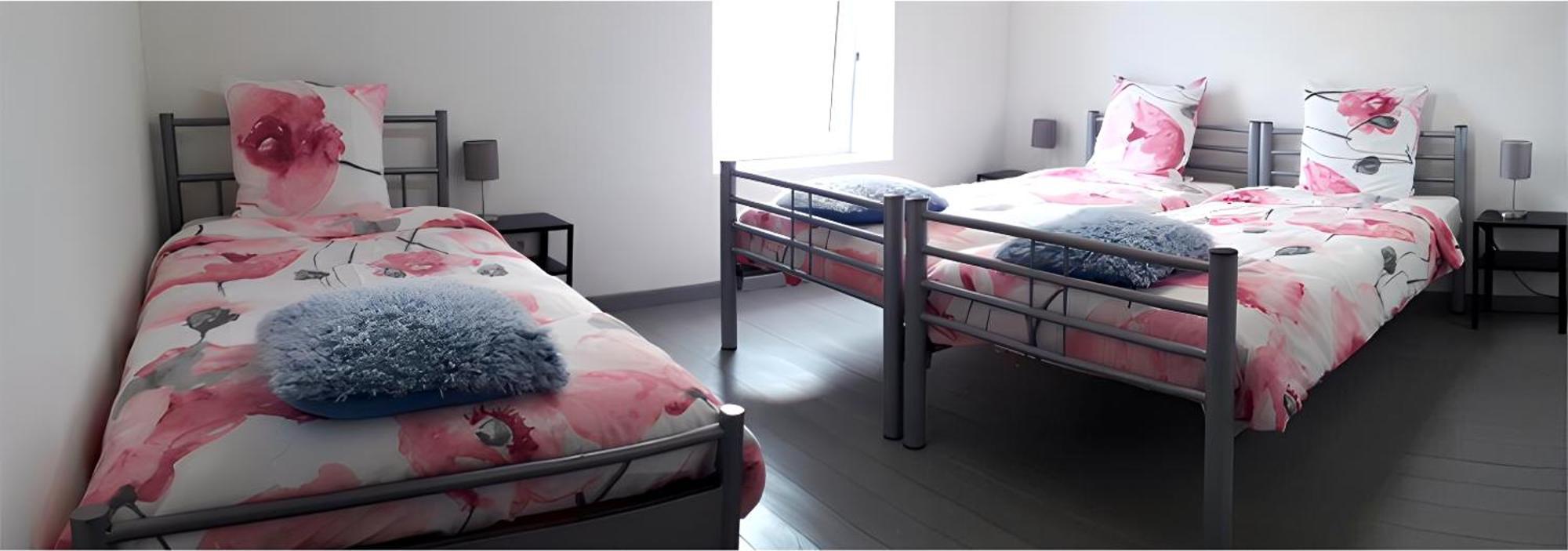 Au Chant Des Roches - Parking - Wifi - Terrasse - Chambres Familiales - Cerfontaine Exterior foto