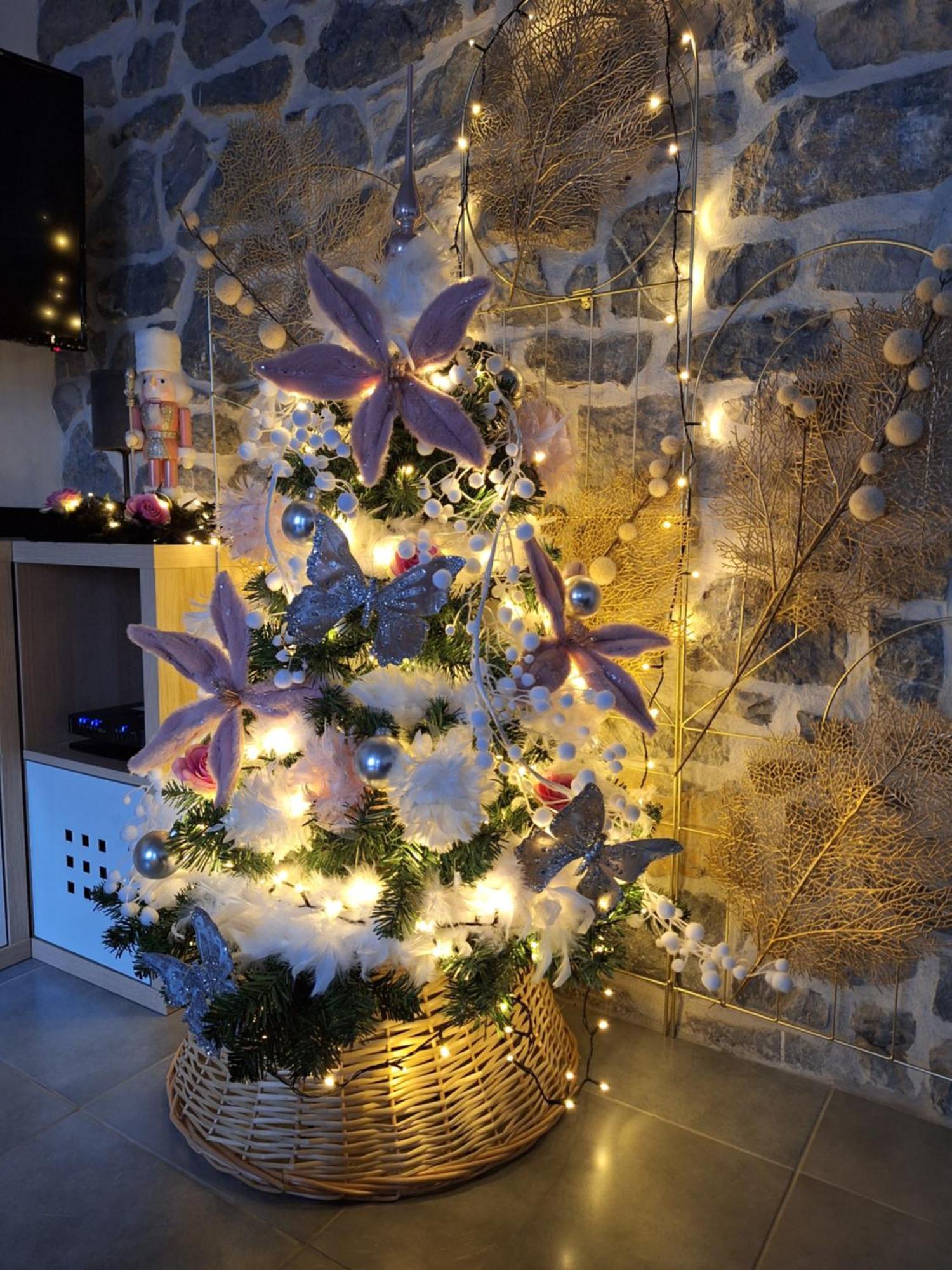 Au Chant Des Roches - Parking - Wifi - Terrasse - Chambres Familiales - Cerfontaine Exterior foto