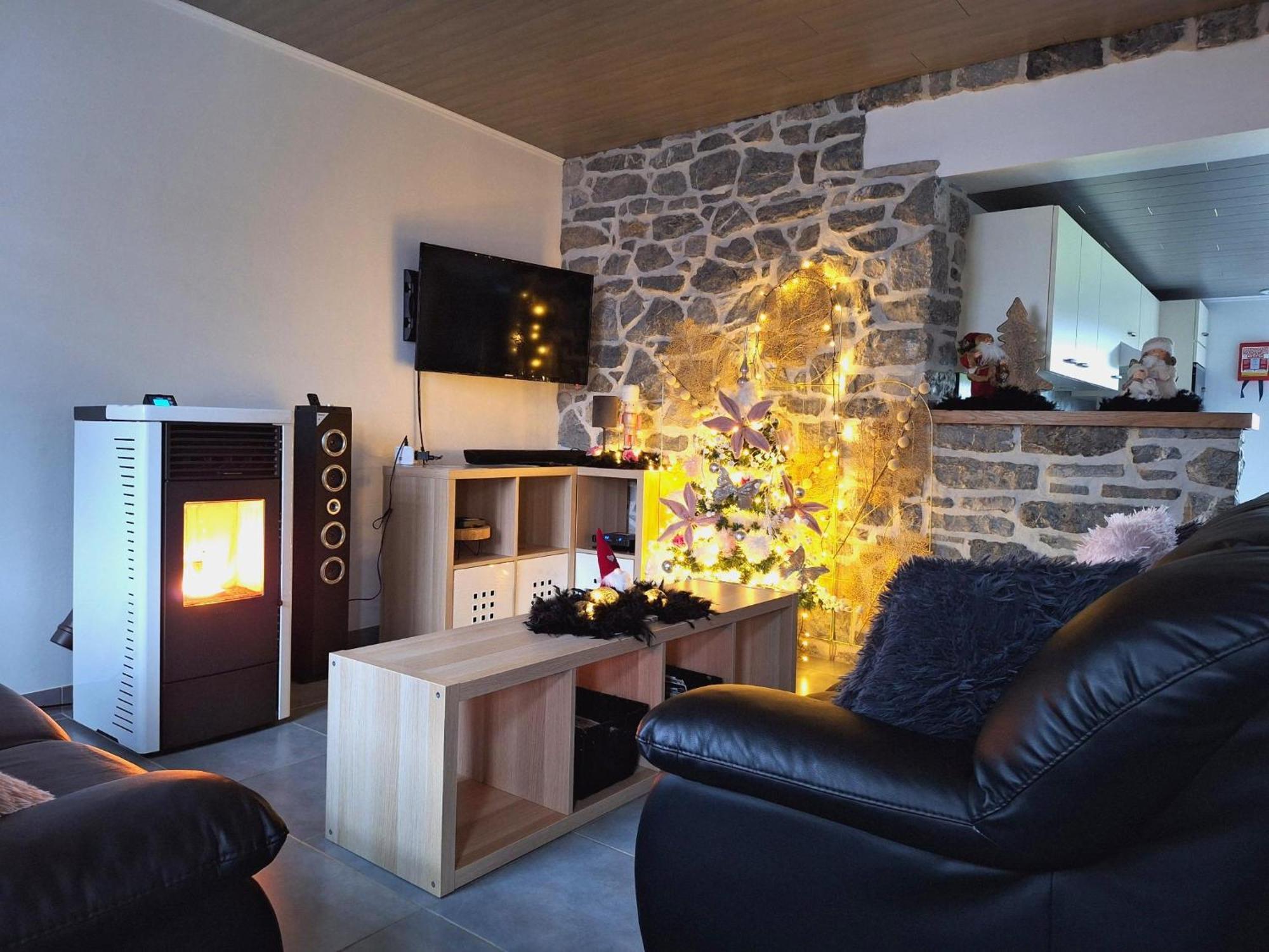 Au Chant Des Roches - Parking - Wifi - Terrasse - Chambres Familiales - Cerfontaine Exterior foto